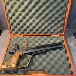 PISTOLET FEINWERKBAU model 100 CAL 4.5 DROITIER