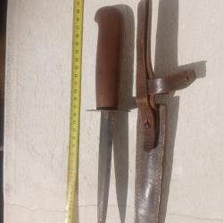 Poignard de combat 14 18 coutreau avec fourreau cuir marquages pr&eacute;sents voir photos