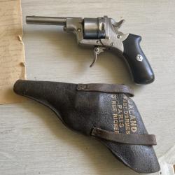 Petit revolver Galand Calibre 320 dans son &eacute;tui