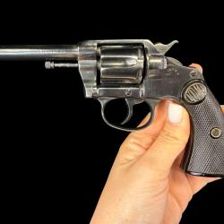 COLT NEW POLICE cal. 32SW long num&eacute;ro de s&eacute;rie 37264