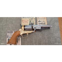 REVOLVER POUDRE NOIRE VERSION LUXE PIETTA CAL 36 GRAVURES SUPERBES