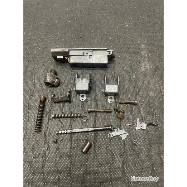 lot de pi�ces d�tach� pour mauser 66
