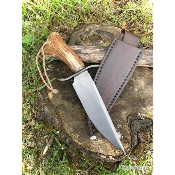 couteau bowie d'artisan " old west " bois de cerf / lame acier carbone D2