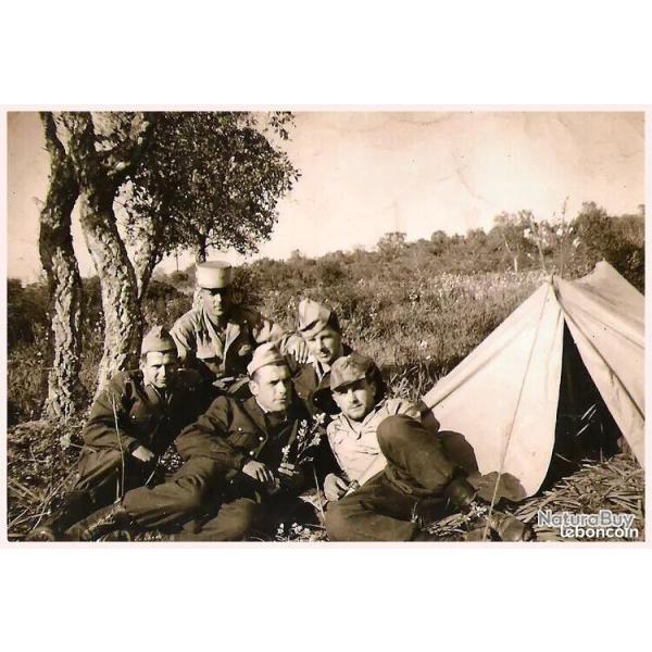 1/2 TOILE DE TENTE DE L'ARMEE FRANCAISE EPOQUE GUERRE ALGERIE, 2 SOLDATS AVAIENT CHACUN UN 1/2 DE TE