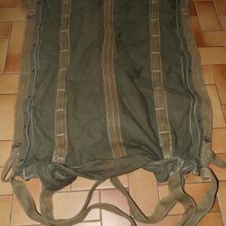 HOUSSE DE PARACHUTAGE DE MATERIEL T.A.P 36 , MARQUAGE H.B.C 58 JE PENSE A LA DATE DE LA HOUSSE ?? ,