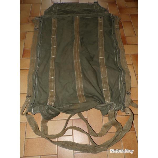 HOUSSE DE PARACHUTAGE DE MATERIEL T.A.P 36 , MARQUAGE H.B.C 58 JE PENSE A LA DATE DE LA HOUSSE ?? ,