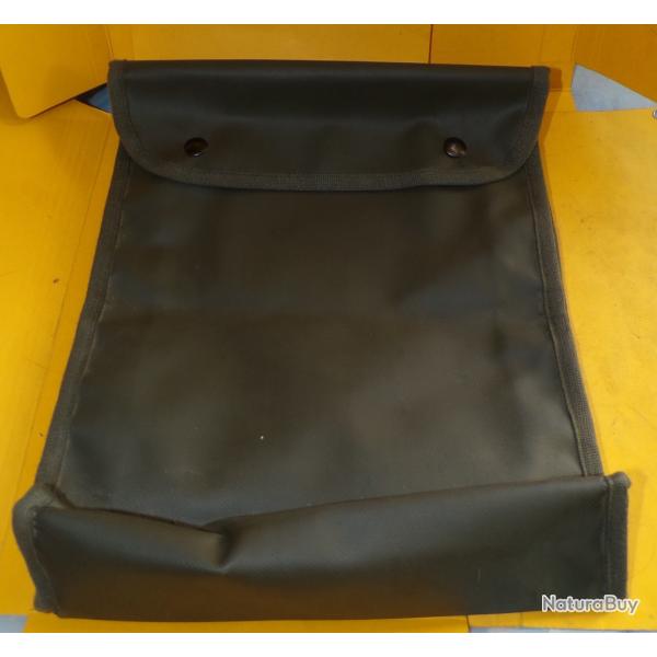 PORTE DOCUMENTS POUR VEHICULE DE L'ARMEE FRANCAISE , PLASTIFIE POUR LA PROTECTION DES DOCUMENTS , DI