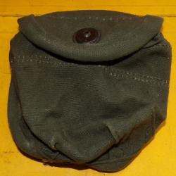 ARMEE AMERICAINE U.S : ETUI  POUR LA BOUSSOLE  , PERIODE GUERRE DU VIETNAM  ,A NOTER IL MANQUE IL MA