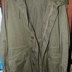 PARKA MILITAIRE DE L'ARMEE FRANCAISE , AVEC CAPUCHE DE 1976 , TAILLE 92  C SOIT TAILLE M OU 39 EN CI