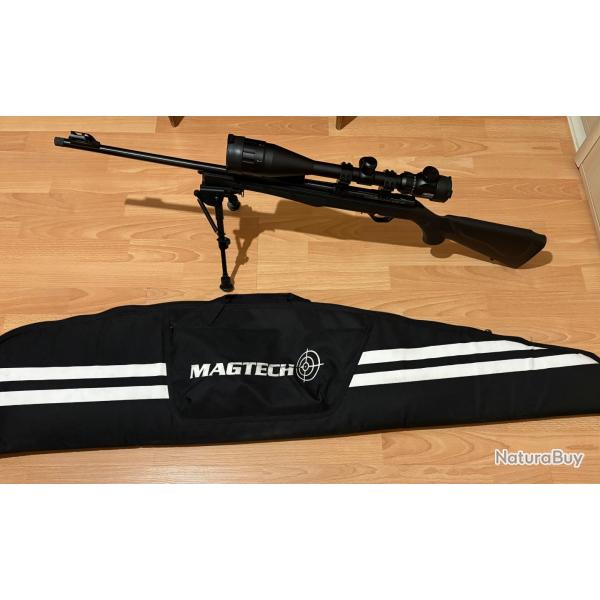 Carabine Rossi 8122 + lunette 6-24x50 + tr�pied + 2 chargeurs + housse