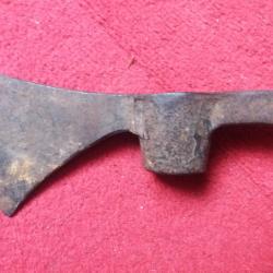 outils ancien, hache ancienne, forestier, foret, bois, travaux, bricolage