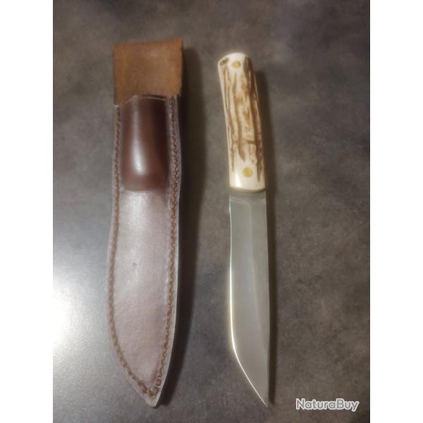 Couteau MG , Gerard Masse manche  bois de cerf Lame acier Sandvik 14C28N