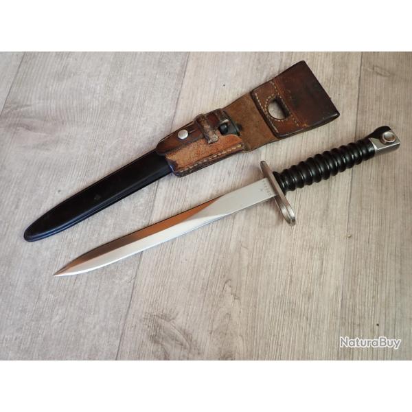 V 292644 Baionnette Suisse FASS 57 Stgw 57 + porte fourreau en cuir