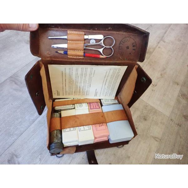 ASM - Sacoche, trousse de secours, d'infirmier suisse avec accessoires et lanterne