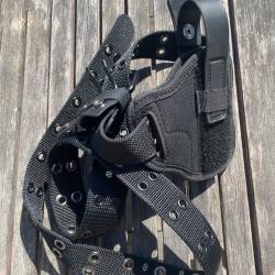 Ceinturon et &eacute;tui cordura &agrave; boucle