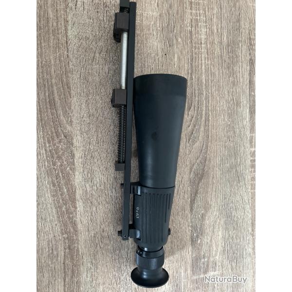 Jumelle de hutte 9x63 sur pied amortisseur