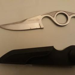 Griffe de combat couteau et etuit ceinture