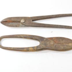 Lot de deux anciennes cisailles &agrave; t&ocirc;le. fin 19e - d&eacute;but 20e Si&egrave;cle. Outillage vintage, d&eacute;coration