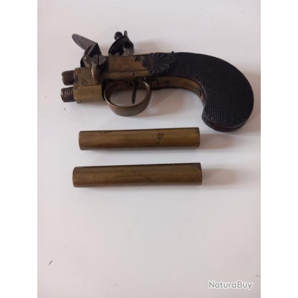 Pistolet � silex canon pivotant ELG en laiton XIX�me Si�cle