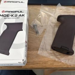 MAGPUL MOE AK-K2 Poign&eacute;e pistolet polym&egrave;re pour AK47/74 - PLUM