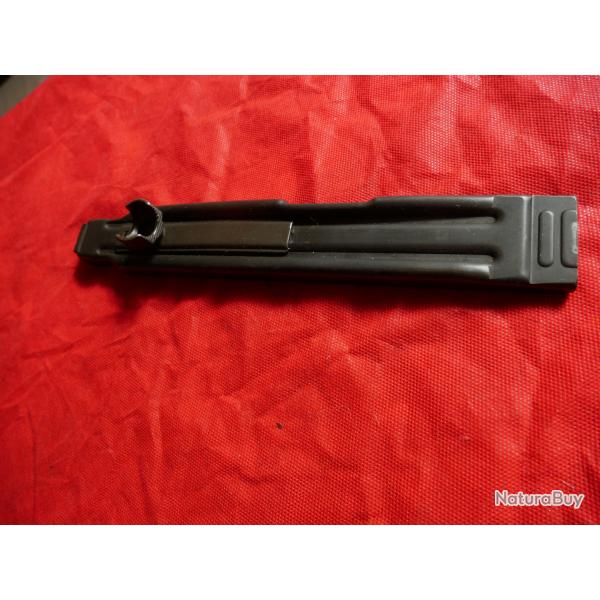 Capot avec levier d'armement de PM UZI