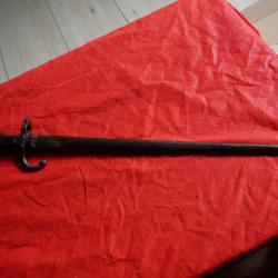 Ba&iuml;onnette de GRAS 1874 L. DENY PARIS 1880 dans son jus de grenier