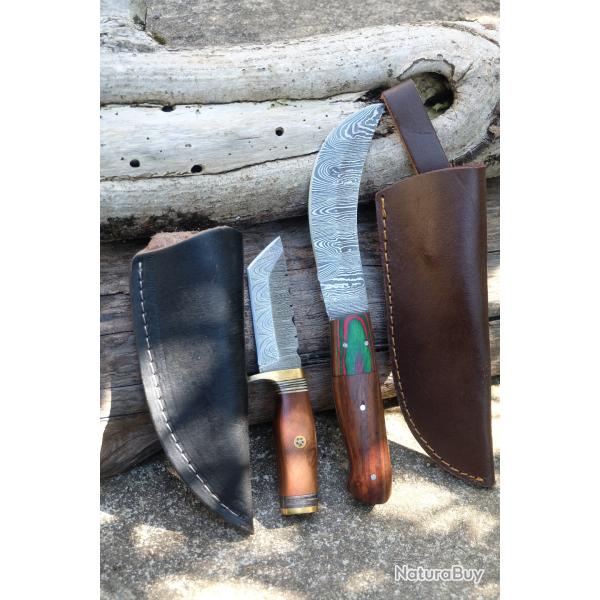 Lot de 2 Couteau Skinner+ Scimitar Lame Acier Damas 256 Couches Manche Bois Etui Cuir Fabric Artisan