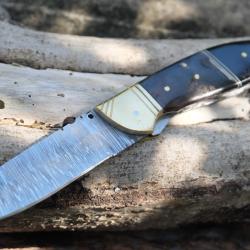 Beau Couteau Damas Lame Drop Point 128 Couches Manche B&eacute;lier & R&eacute;sine Fabric Artisanale Linerlock 01