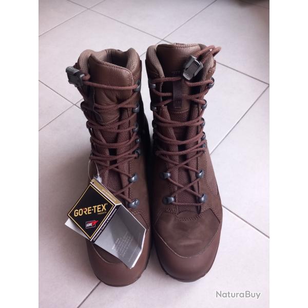 Chaussure de randonn�e HAIX Combat pointure 44