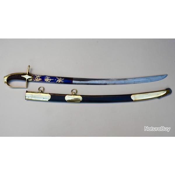 Sabre d'officier de hussards d'�poque directoire-consulat belle lame grav�e dor�e et bleuie au tiers