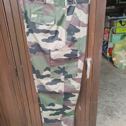 Pantalon militaire neuf