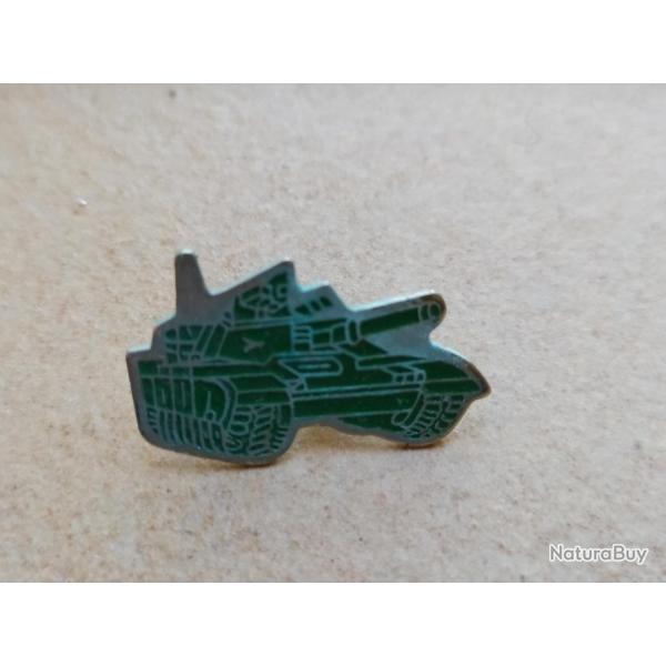 PINS ARMEE VEHICULE  CHAR  DE COMBAT