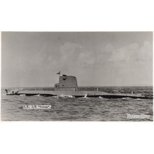 Carte postale sous-marin H.M.S. " TOTEM " ex.352 " T " Classe 3 -N�7823