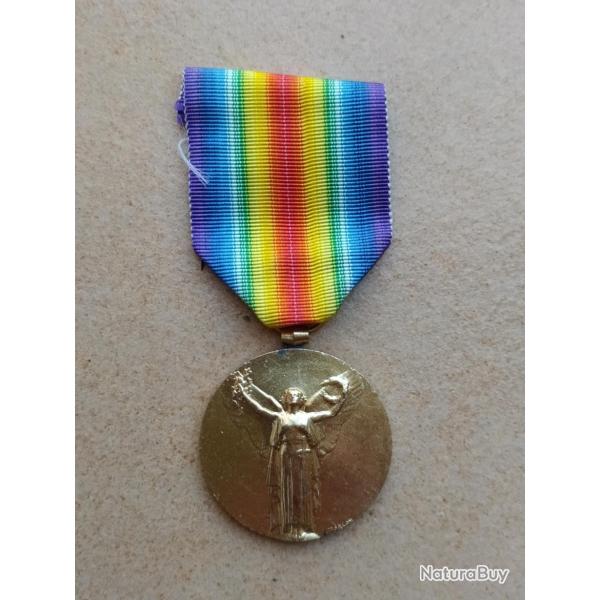 MEDAILLE GUERRE 1914-1918 MEDAILLE INTERALLIEES  FABRICANT MORLON