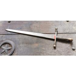 Ancienne dague m&eacute;di&eacute;vale 41cm full metal Origine inconnue