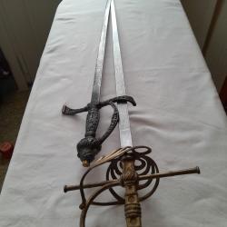 Lot deux 2 &eacute;p&eacute;es