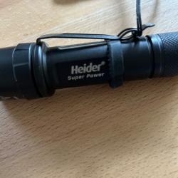 Lampe torche HEIDER super power Cf2 v1 avec zoom