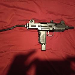 Pistolet co2 Swiss Arms Protector cal 4,5 mm full-auto