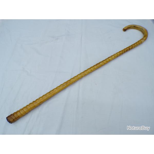 Canne de defense en nerf de boeuf arm�