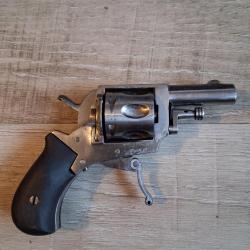 Revolver bulldog
