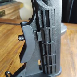 crosse t&eacute;lescopique MILSPEC M4 /AR15