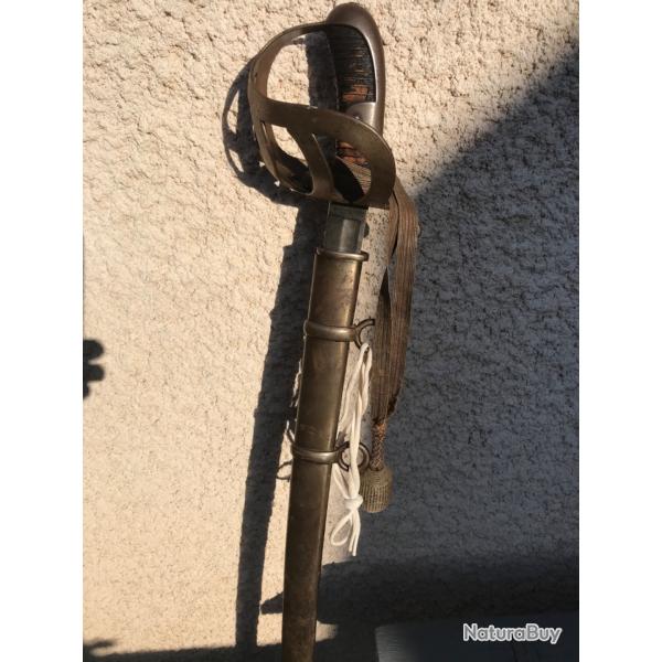 Sabre hussard allemand entre 1900 et 1918 et son fourreau