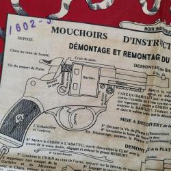 MOUCHOIRS D' INSTRUCTION MILITAIRE N&deg;1 ET N&deg;8 .