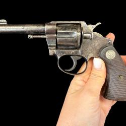COLT NEW POLICE calibre 38sw num&eacute;ro de s&eacute;rie 12079