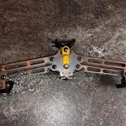 Bipied de pr&eacute;cision Akila