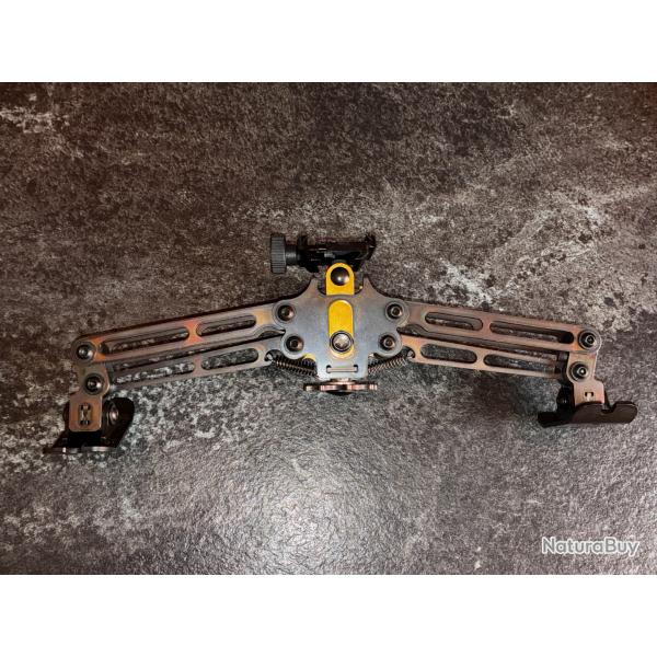 Bipied de pr�cision Akila