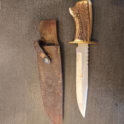 Couteau de chasse en bois de cerf