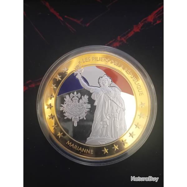 Piece comm�morative