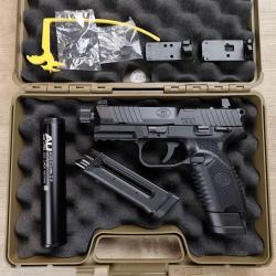 Pistolet FN 502 Tactical Black - Cal .22 LR - Mallette, 2 chargeurs + Silencieux (Occasion)