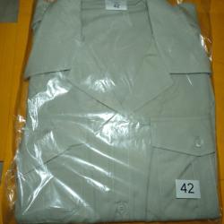 CHEMISE DE SORTIE TERRE DE FRANCE A MANCHES COURTES&nbsp;AVEC POCHES DE L'ARMEE FRANCAISE&nbsp; , TAILLE 42 FA